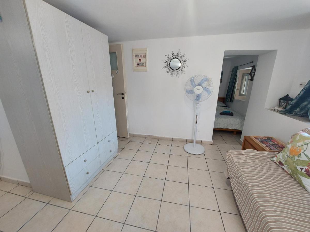 Artemis Ermoupoli Centre Appartement Pour Petit Budget Backpackers المظهر الخارجي الصورة
